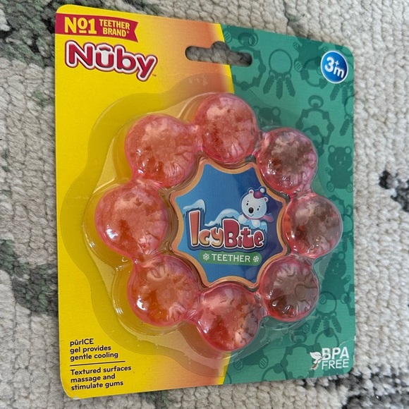 New Nuby Soother Ring Teether Pink Icy Bite Baby Girl Teether 3 months+ - Picture 2 of 5